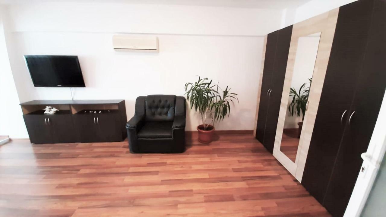 باكاو Ultracentral - Apartament Modern - Panoramic View المظهر الخارجي الصورة